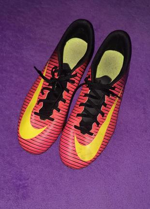 Футбольные бутсы nike nib 41 размер