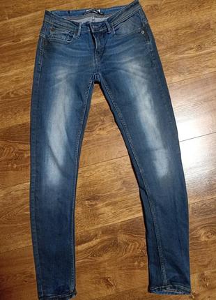 Джинси