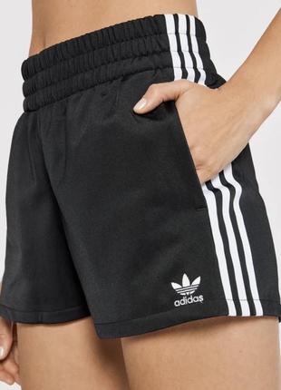 Шорти adidas