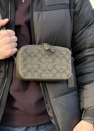 Сумка coach charter crossbody bag 19 in signature canvas jacquard