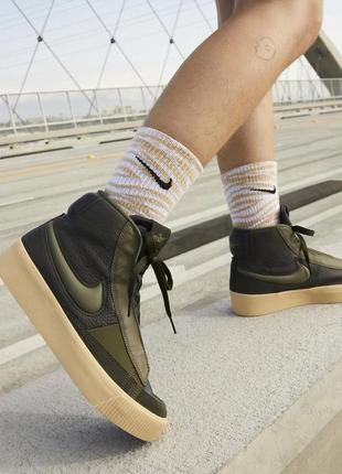 Кроссовки женские nike blazer mid victory olive
37,но подходит и на 38