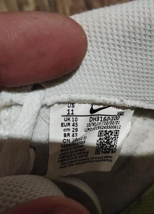 Продам кросівки nike 4
