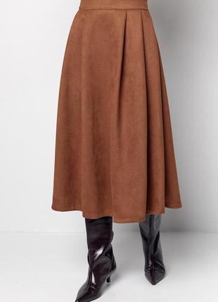 Замшевая пышная юбка миди