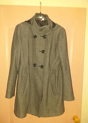 Пальто с капюшоном