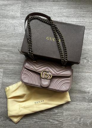 Стильная пудровая сумка на цепочке Poloshirt gucci marmont