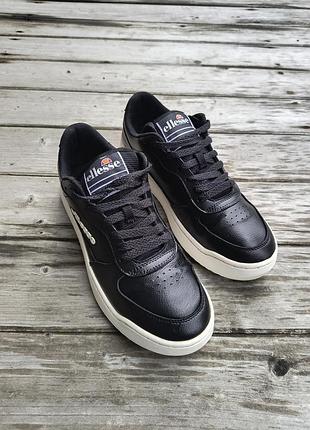 Кроссовки ellesse. мужские кроссовки. кроссовки кожаные. кроссовки