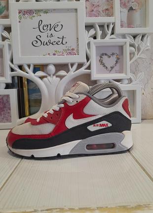 Кроссовки nike air max 724821-102 size размер 38.длин.уст.24 см
состояние хорошее