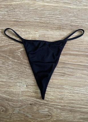 Шикарные, базовые, трусики, стринги, с заднего плана с камушками, в черном цвете, от бренда: h&amp;m 👌