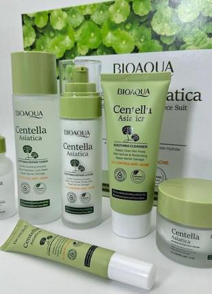 Подарунковий набір з азіатською центелою bioaqua centella asiatica soothing repair six-piece suit