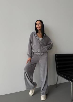 Жіночий спортивний костюм велюр штани прямого крою