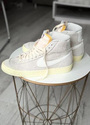 Кроссовки женские nike blazer
