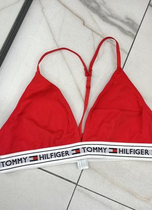 Спортивный бюстгальтер tommy hilfiger