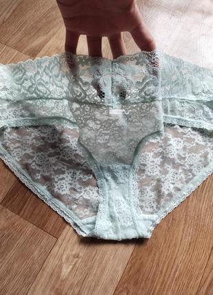 Шикарні мереживні трусики