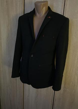 Піджак чорний м