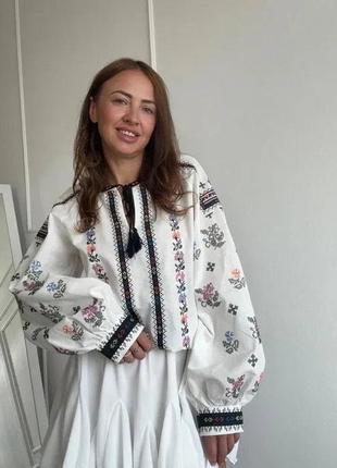 Колоритна блуза вишиванка, українська вишиванка, етно сорочка з вишивкою