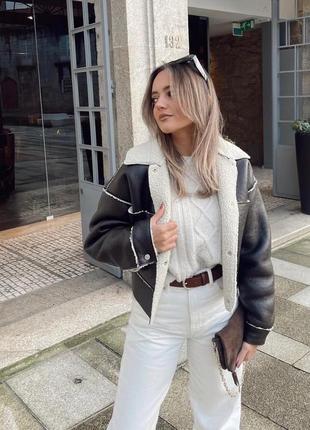 Классная короткая дубленка pull & bear