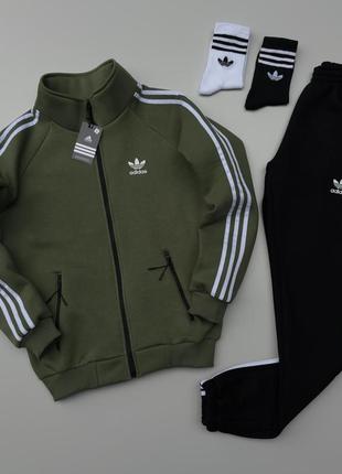 Спортивный костюм adidas