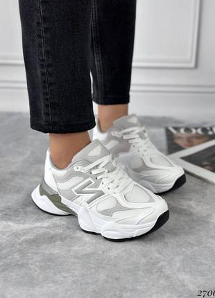 Женские стильные кроссовки