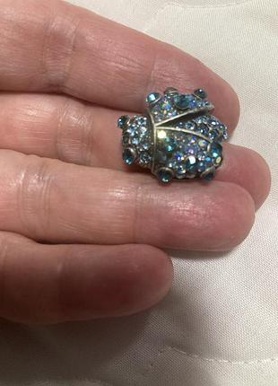 Брошь малютка жучек кристаллы винтаж