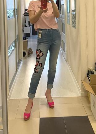 Брендовые капри с push in эффектом salsa jeans