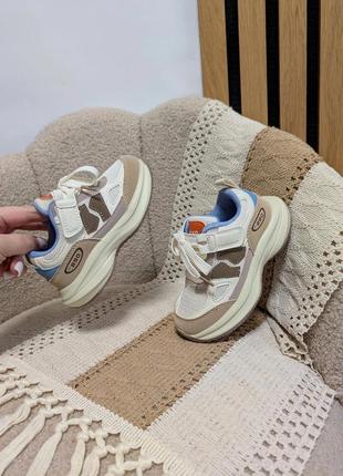 Крутезные кроссовки