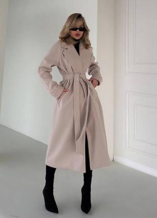 Жіноче базове якісне пальто на запах на підклаці, з поясом