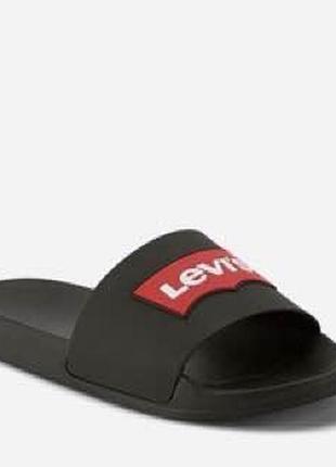 Шльопанці чоловічі levis
