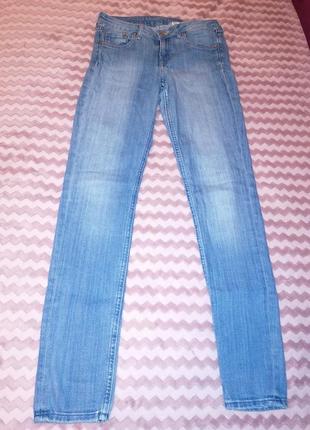 Джинсы skinny