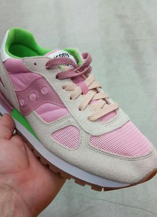 Нові жіночі кросівки saucony shadow original