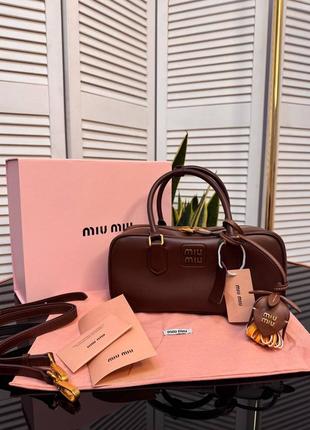 Кожаная сумка miu miu