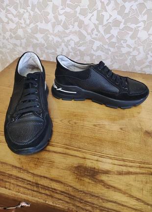 Кроссовки женские jordan украина.