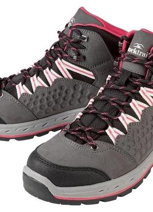 Женские трекинговые ботинки rocktrail®.