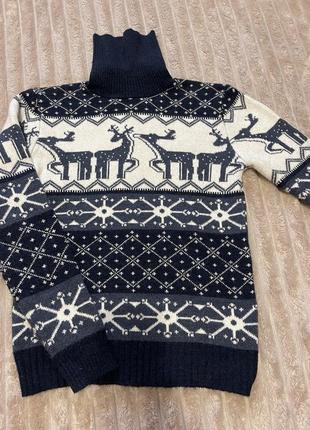 Кофта шерстяная