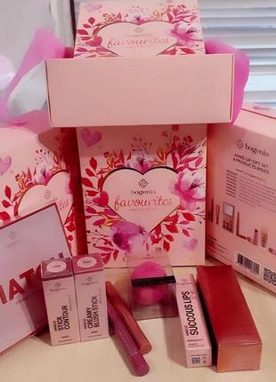 Подарочный набор makeup gift set 8 products inside favourites bogenia bg150 no002
