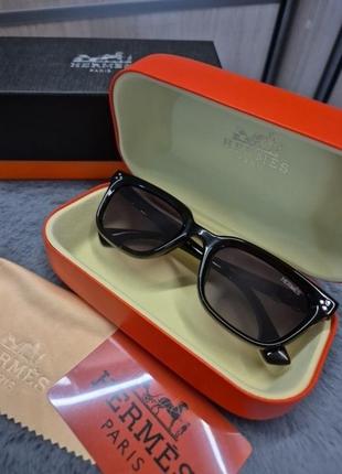 Сонцезахисні окуляри hermes