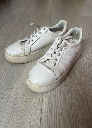 Кеди жіночі