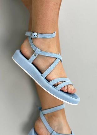 Елегантні та стильні жіночі босоніжки – ідеальний вибір для літа! 👡✨