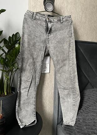Джинси скіні bershka