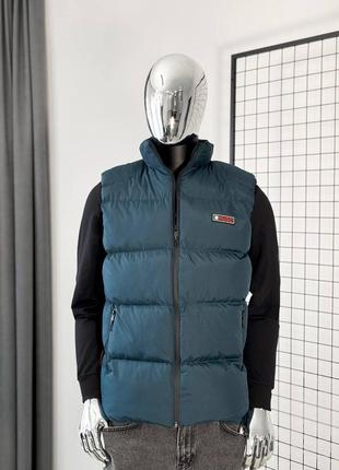 Мужская демисезонная жилетка безрукавка hugo boss