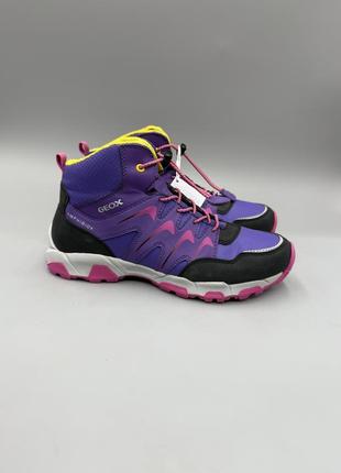 Утеплені черевики водонепроникні geox magnetar 37