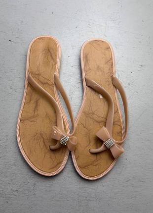 В'єтнамки пляжні гумові