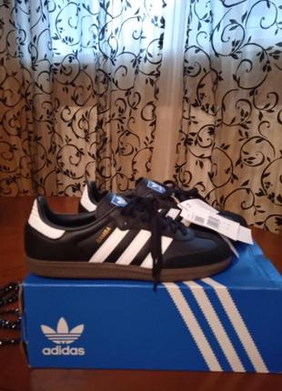 Оригинальные кроссовки yeezys oreo adidas blue black friday blanket
