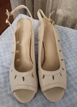 Туфли женские