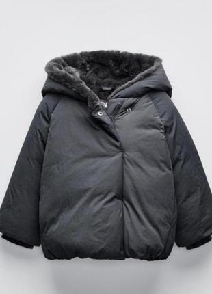 В наличии куртка для девочки zara 104