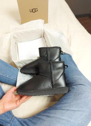 Женские чёрные угги ugg classic mini black leather