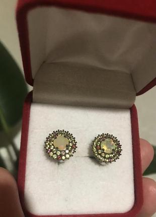 Серебряные серьги отопа и мультисапфиры