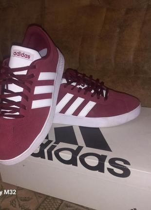 Кросівки адідас