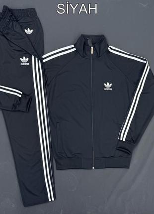 Спортивный костюм adidas