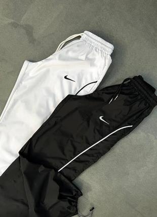 Спортивні мега круті штани nike