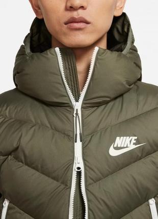 Пуховик nike
оригинал3 фото